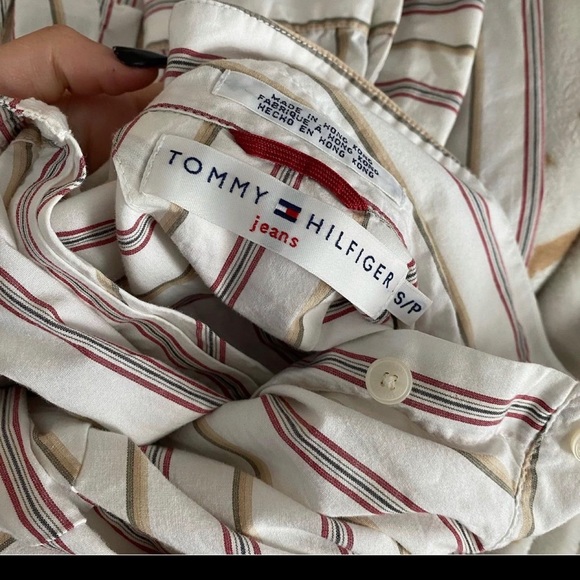 Tommy Hilfiger button up - Picture 2 of 2